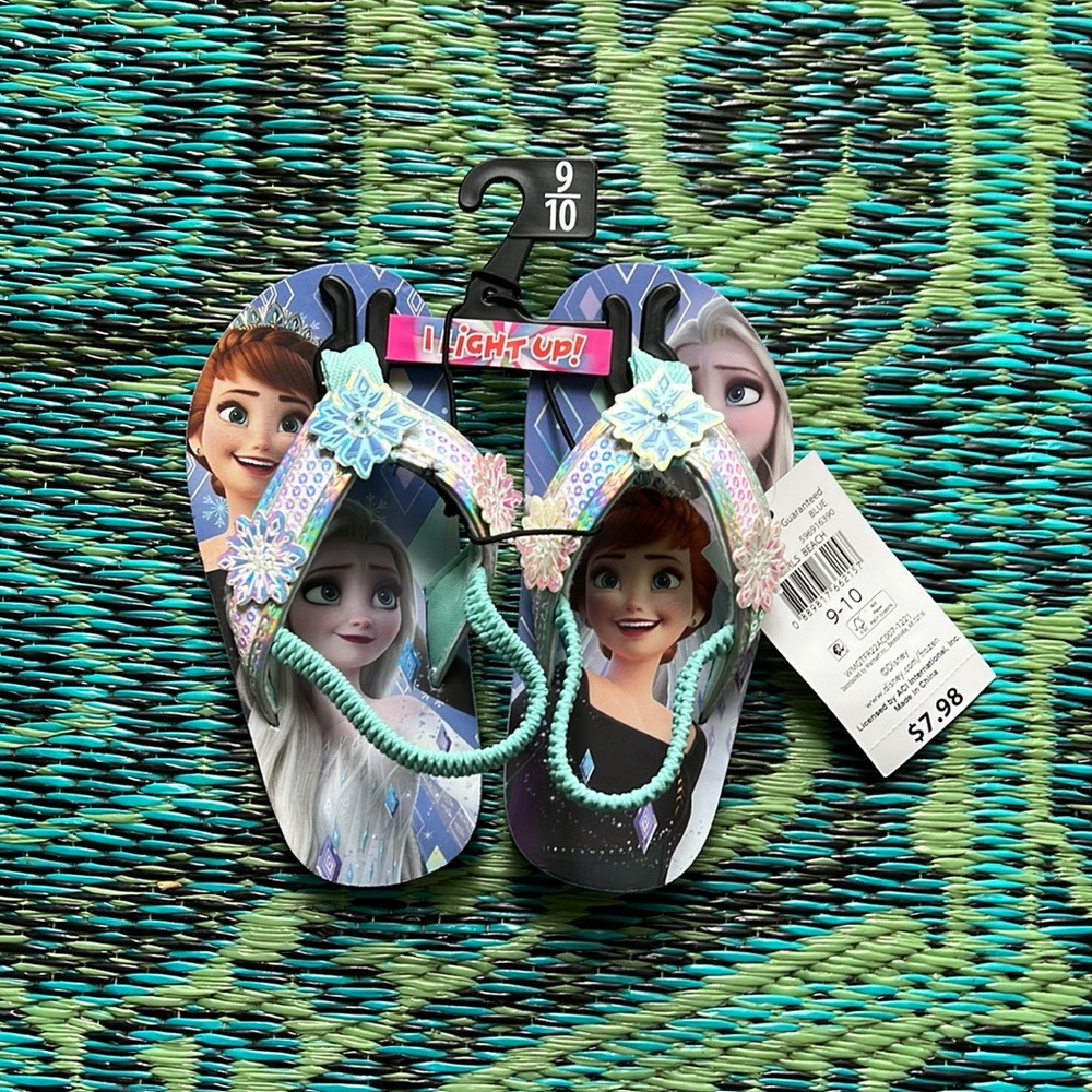 Lot‎ of girls sandals